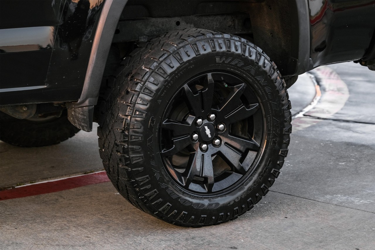 Chevrolet Colorado Vehicle Main Gallery Image 49