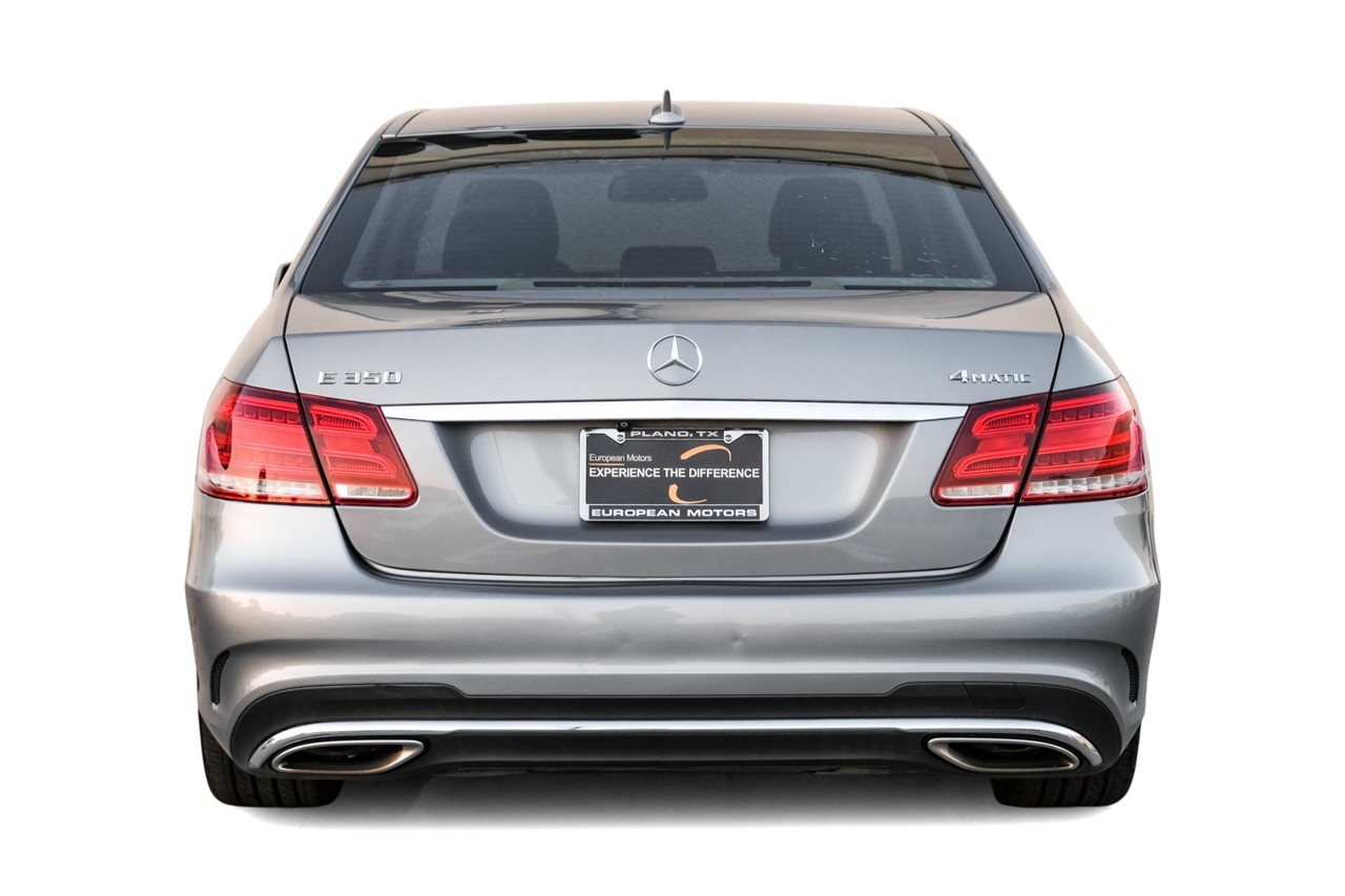 Mercedes-Benz E-Class Vehicle Main Gallery Image 10