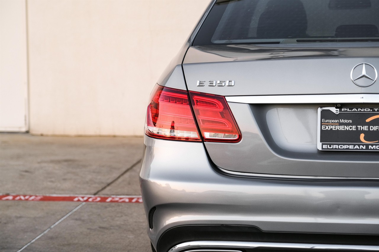 Mercedes-Benz E-Class Vehicle Main Gallery Image 46