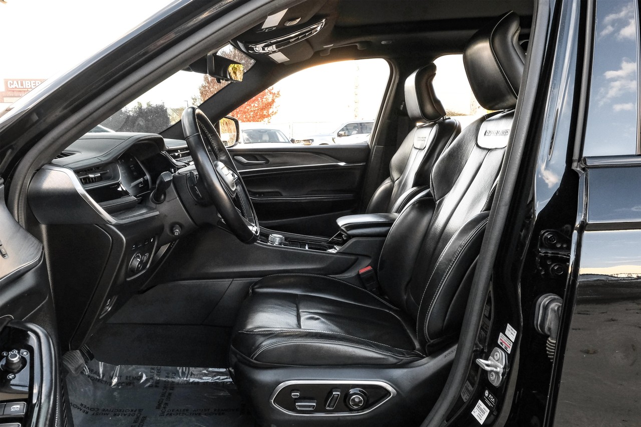 Jeep Grand Cherokee 4xe Vehicle Main Gallery Image 04