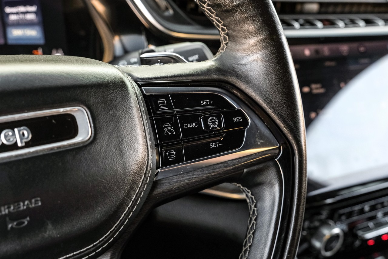 Jeep Grand Cherokee 4xe Vehicle Main Gallery Image 18