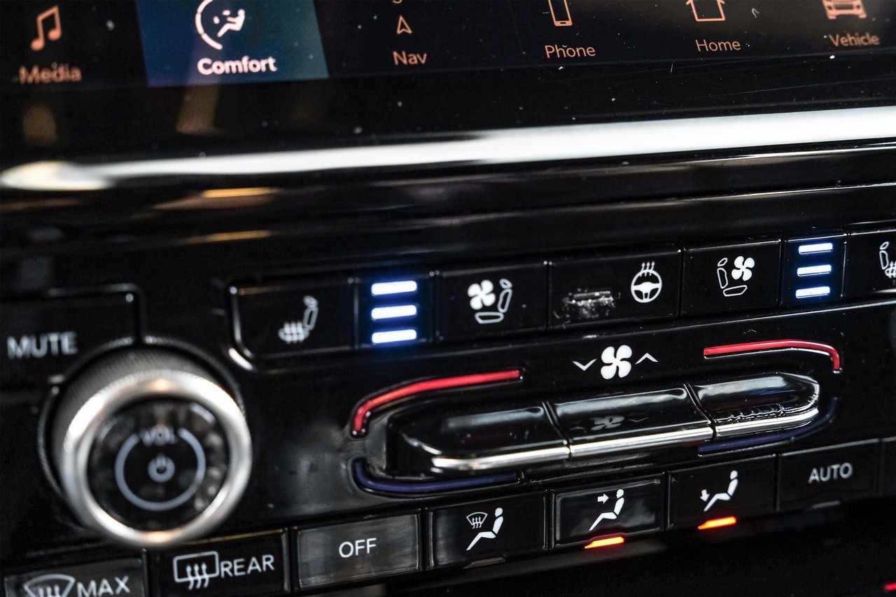 Jeep Grand Cherokee 4xe Vehicle Main Gallery Image 27