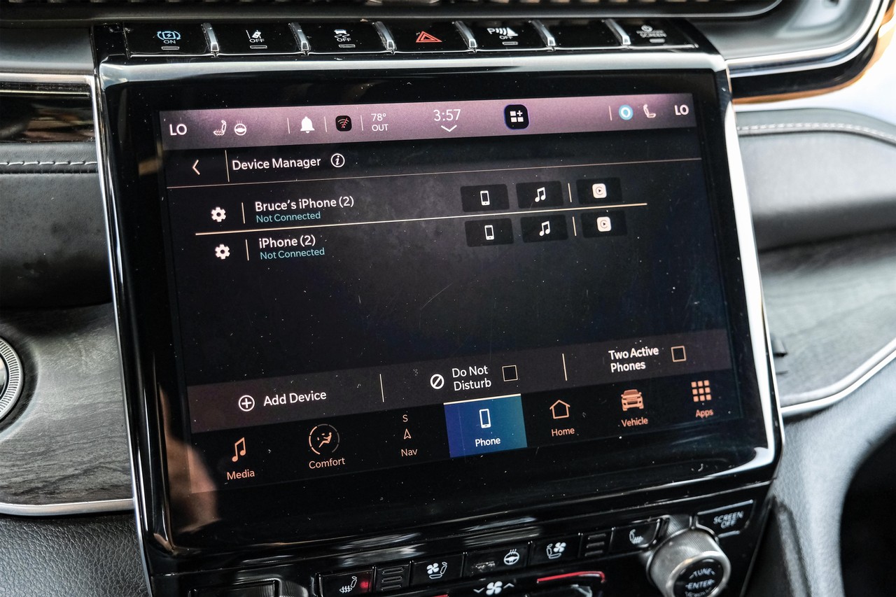 Jeep Grand Cherokee 4xe Vehicle Main Gallery Image 32