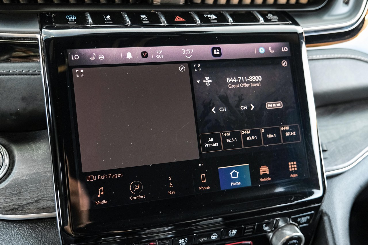 Jeep Grand Cherokee 4xe Vehicle Main Gallery Image 33