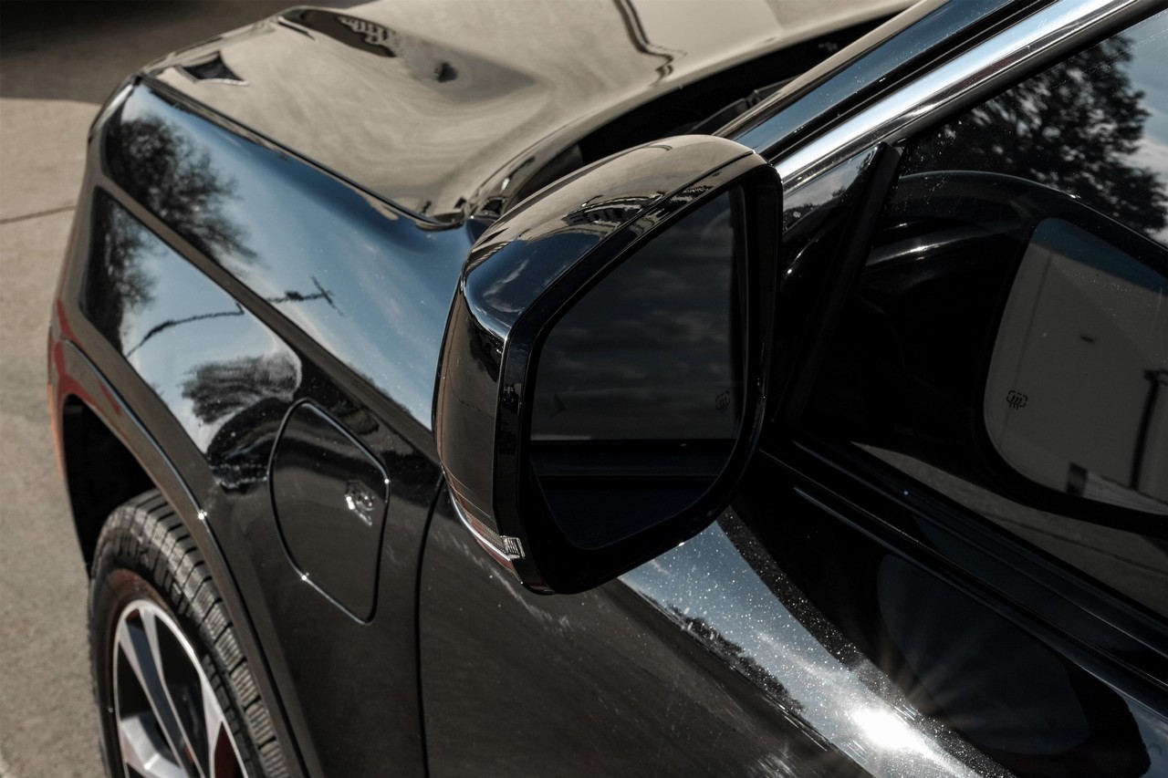 Jeep Grand Cherokee 4xe Vehicle Main Gallery Image 49