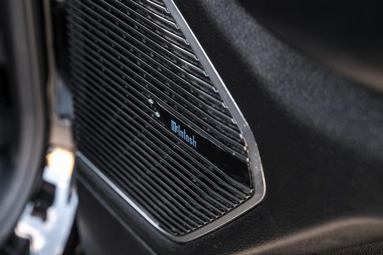 Jeep Grand Cherokee 4xe Vehicle Main Gallery Image 57