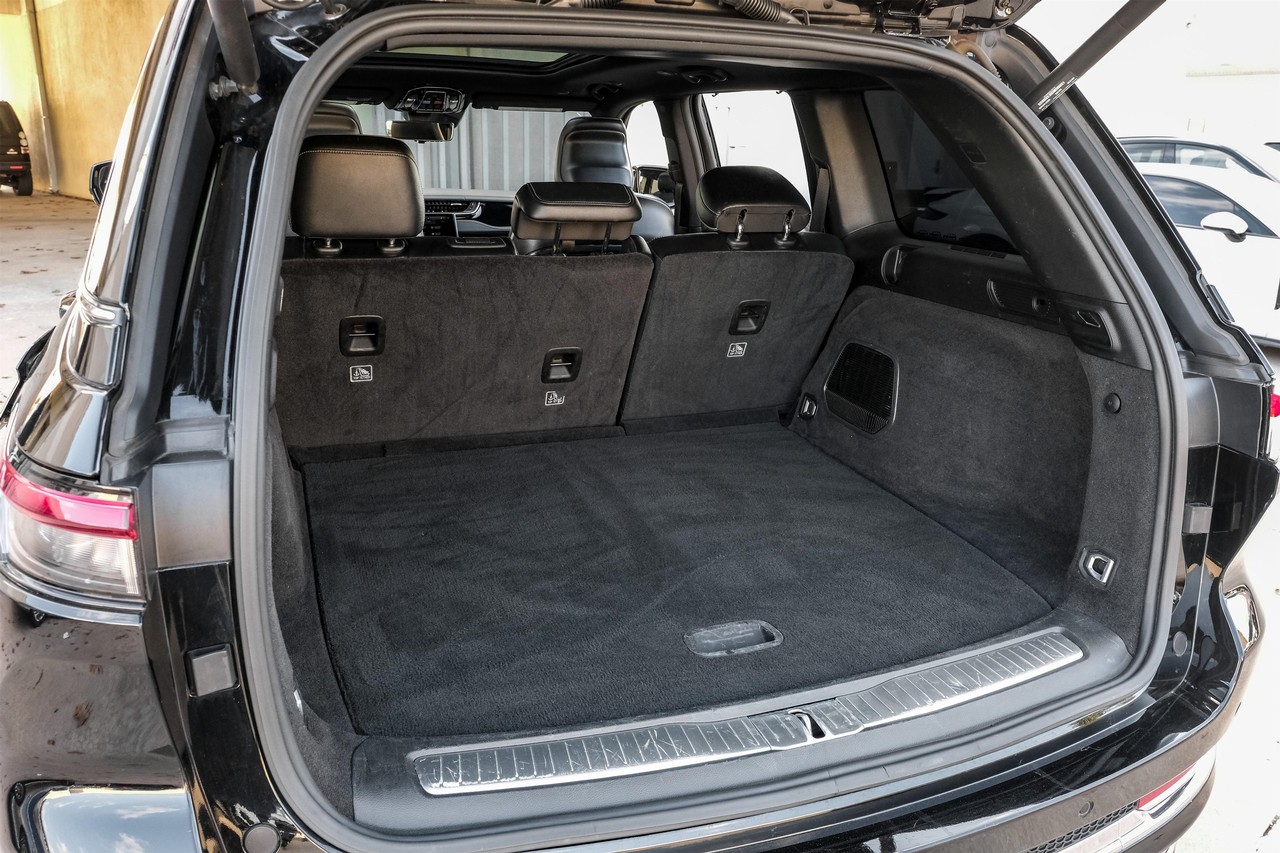 Jeep Grand Cherokee 4xe Vehicle Main Gallery Image 65