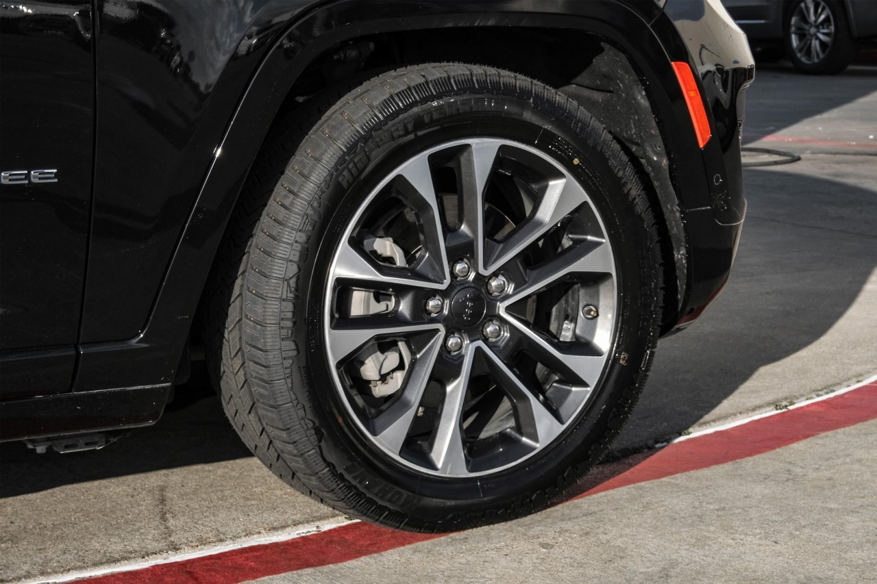 Jeep Grand Cherokee 4xe Vehicle Main Gallery Image 68