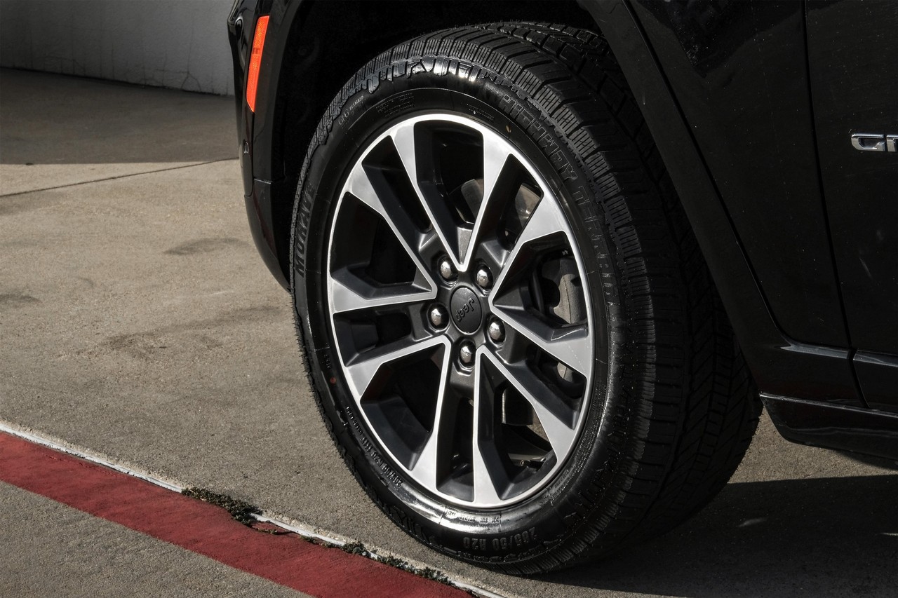 Jeep Grand Cherokee 4xe Vehicle Main Gallery Image 69