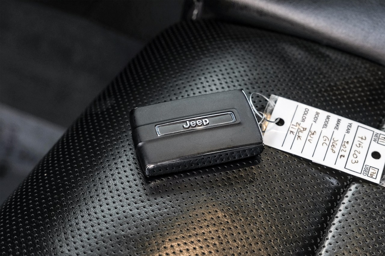 Jeep Grand Cherokee 4xe Vehicle Main Gallery Image 71