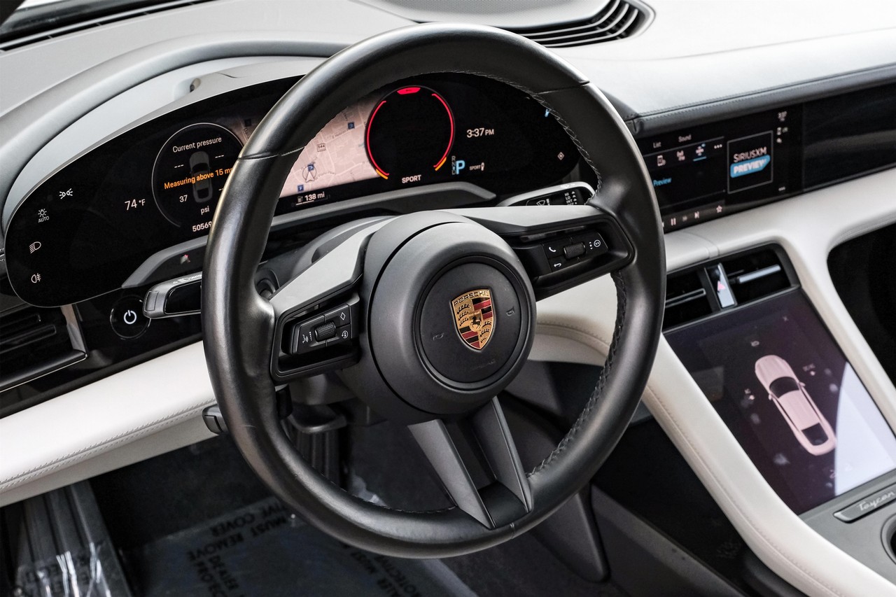 Porsche Taycan Vehicle Main Gallery Image 15