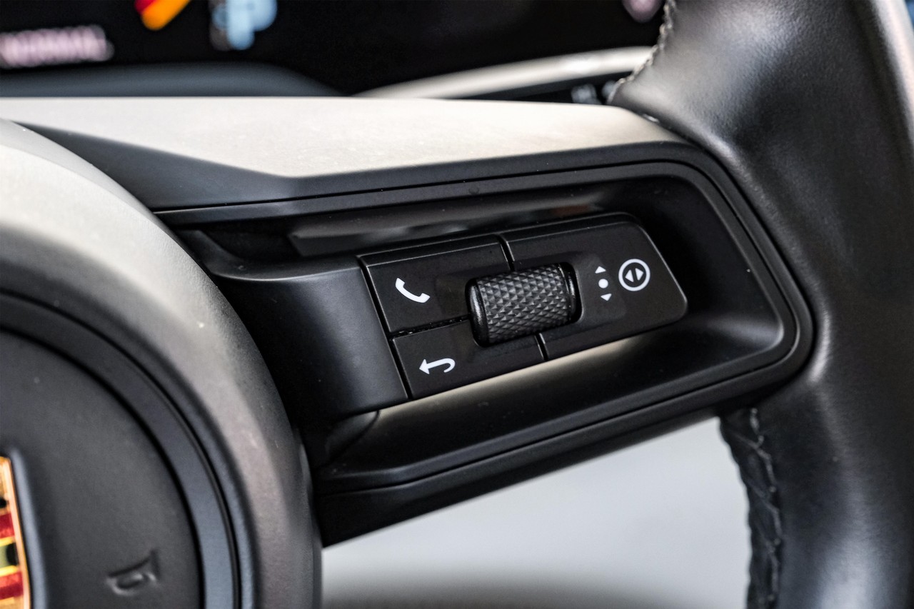 Porsche Taycan Vehicle Main Gallery Image 17