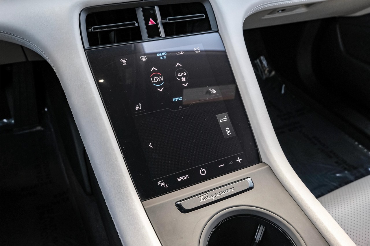 Porsche Taycan Vehicle Main Gallery Image 24