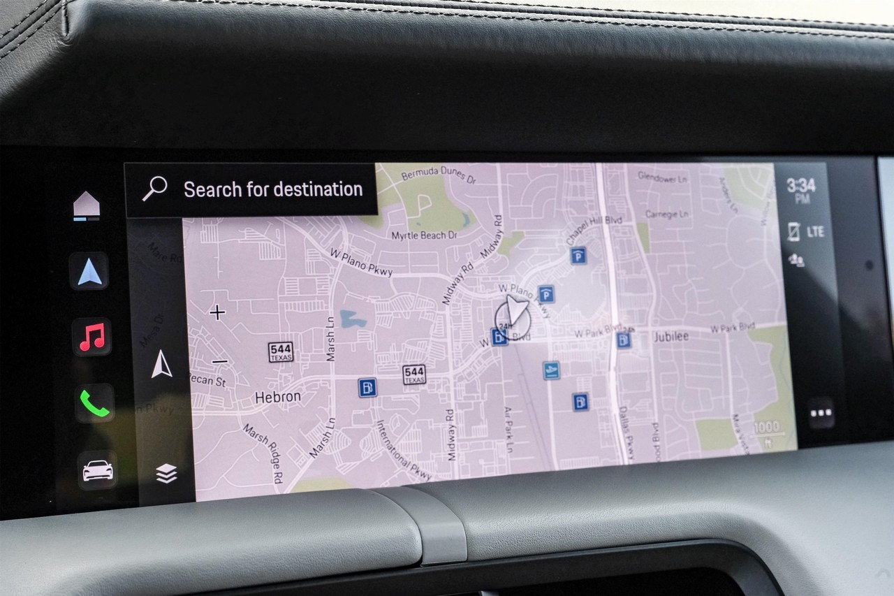 Porsche Taycan Vehicle Main Gallery Image 27