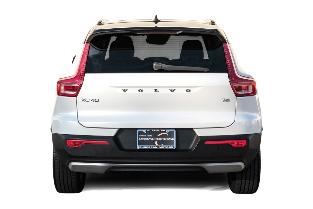Volvo XC40 Vehicle Main Gallery Image 10