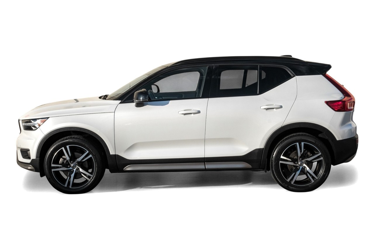 Volvo XC40 Vehicle Main Gallery Image 12