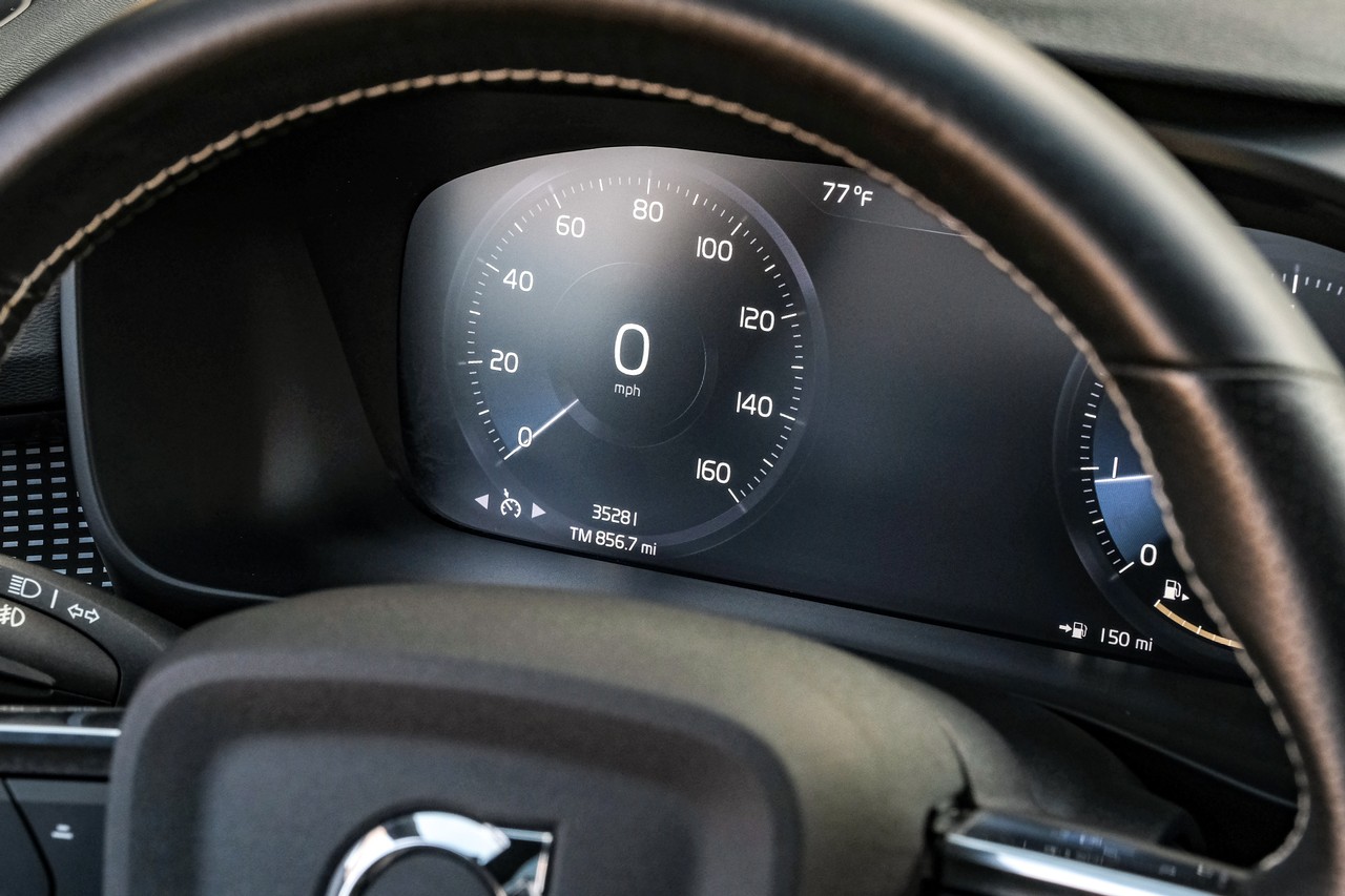 Volvo XC40 Vehicle Main Gallery Image 19