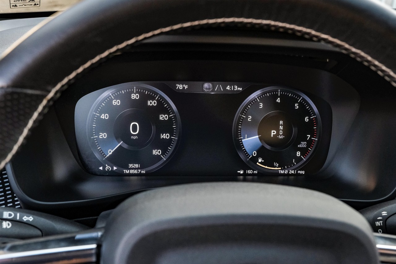 Volvo XC40 Vehicle Main Gallery Image 20