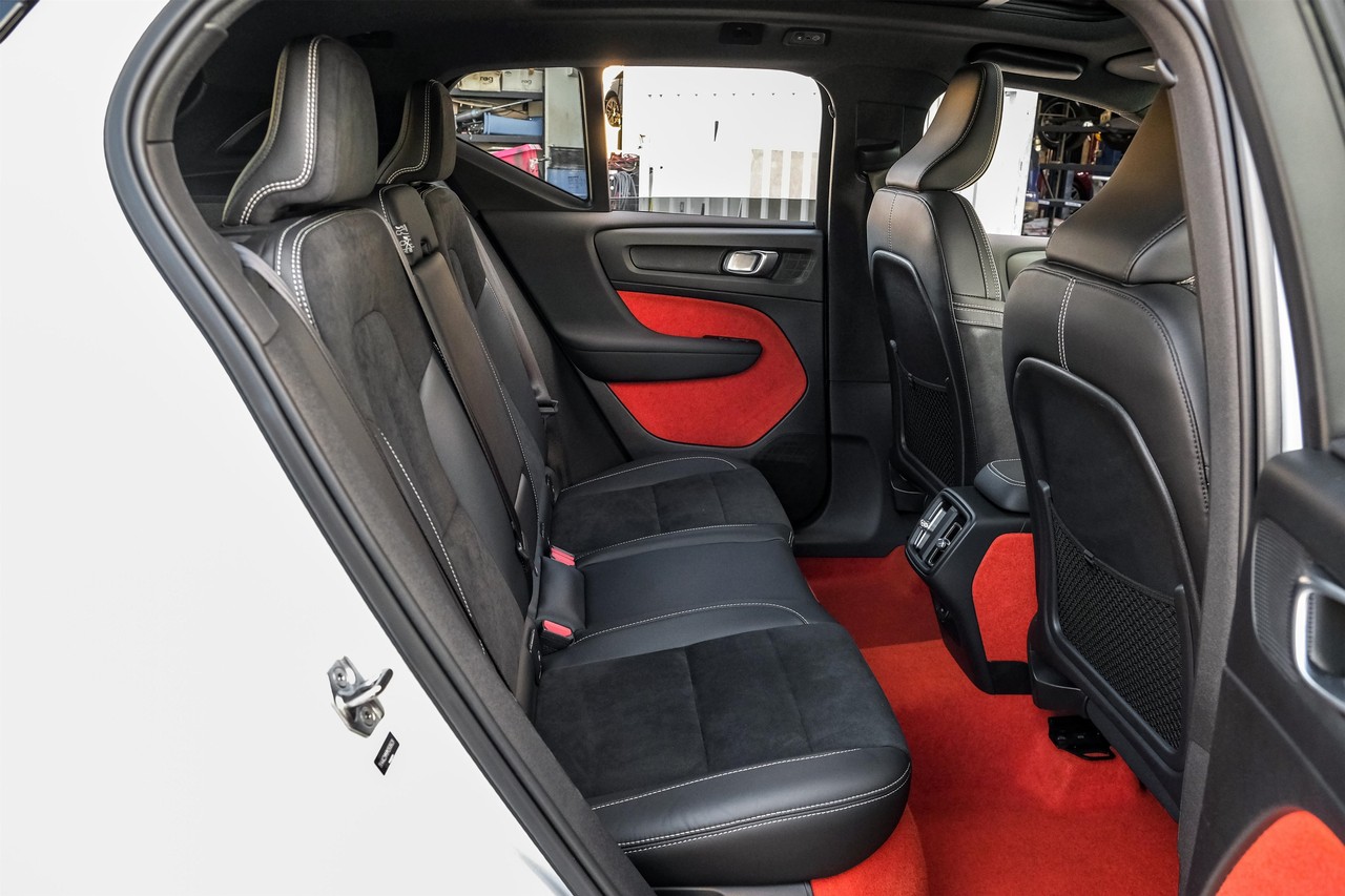 Volvo XC40 Vehicle Main Gallery Image 39