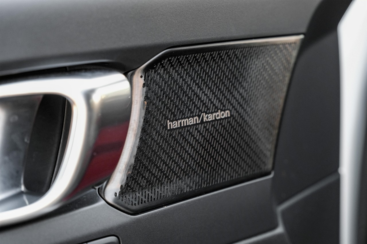 Volvo XC40 Vehicle Main Gallery Image 48