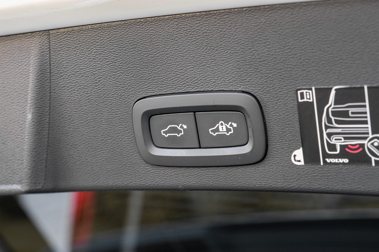 Volvo XC40 Vehicle Main Gallery Image 60