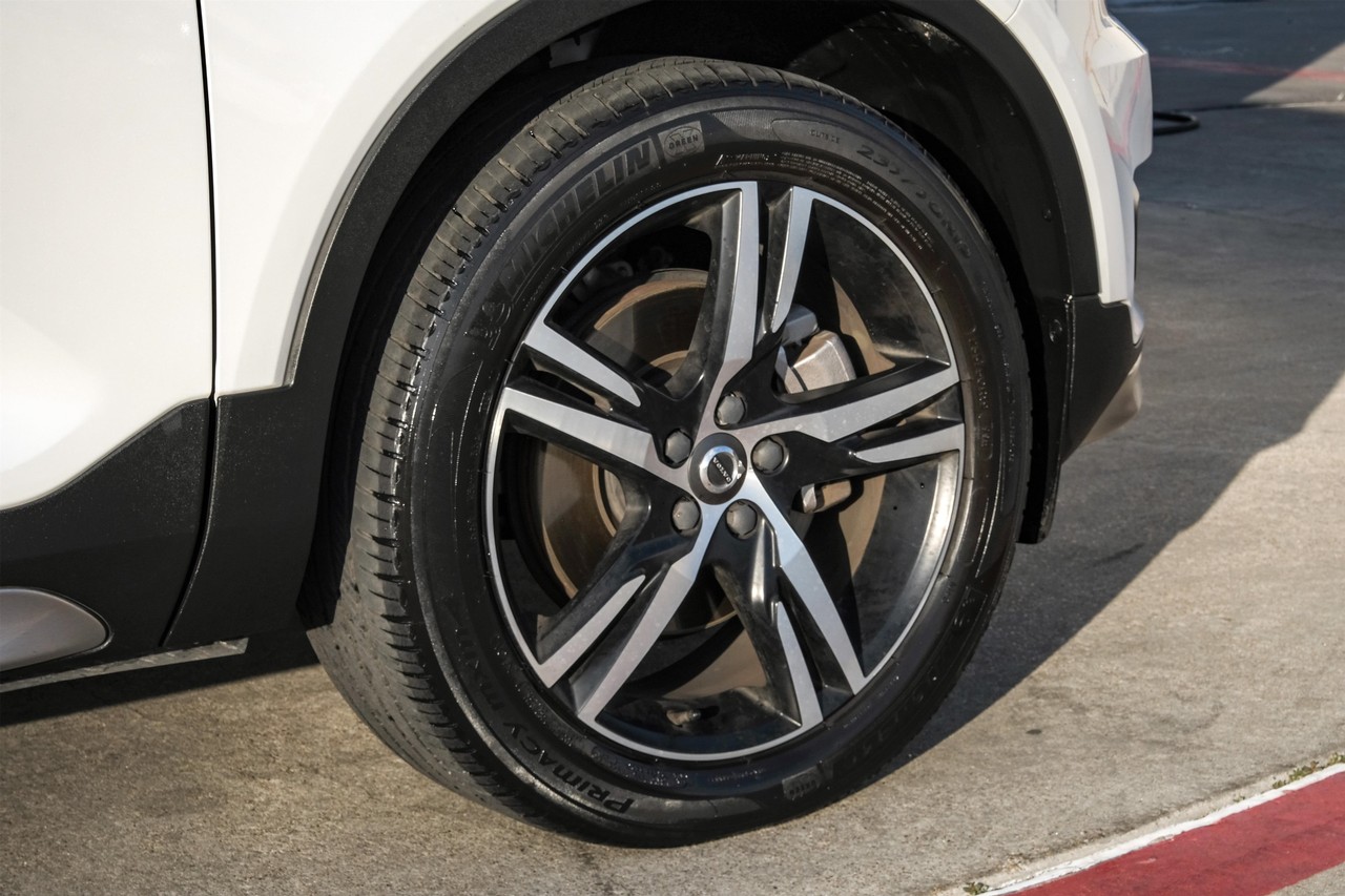 Volvo XC40 Vehicle Main Gallery Image 62