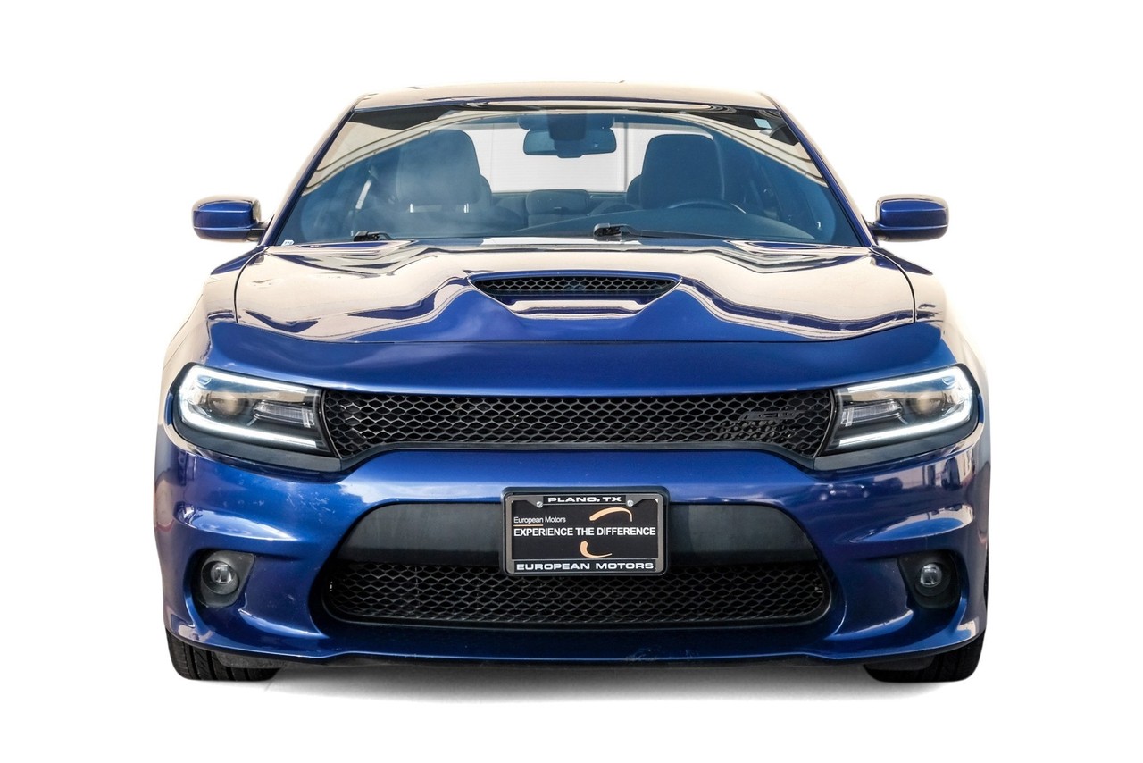 Dodge Charger Vehicle Main Gallery Image 05