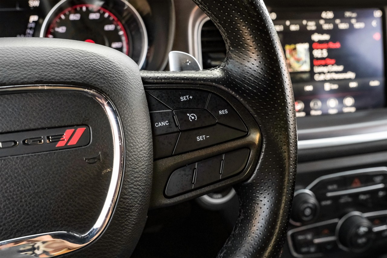 Dodge Charger Vehicle Main Gallery Image 17