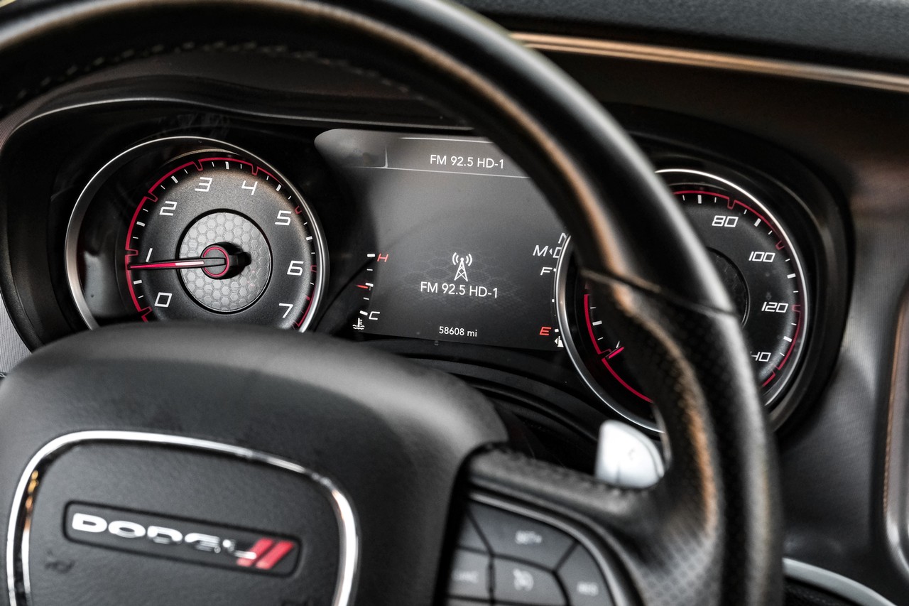 Dodge Charger Vehicle Main Gallery Image 18