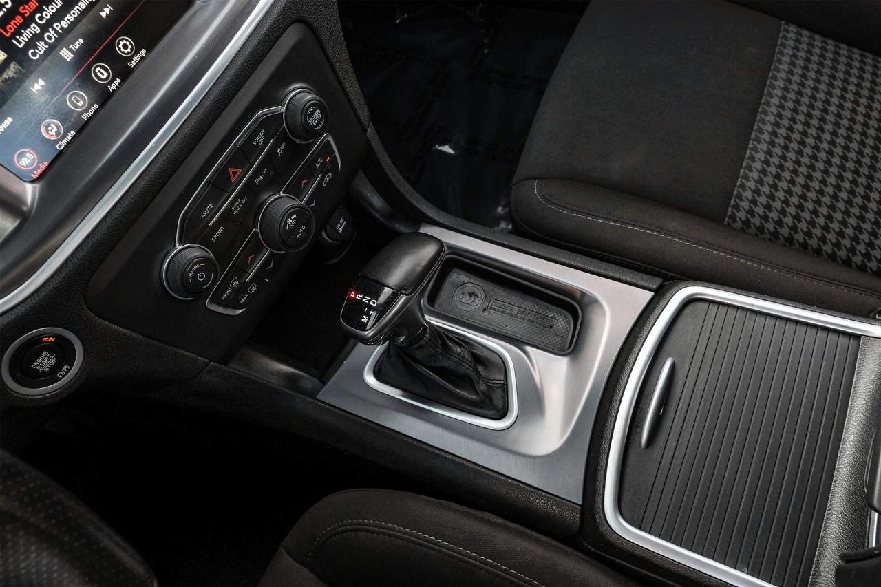 Dodge Charger Vehicle Main Gallery Image 23