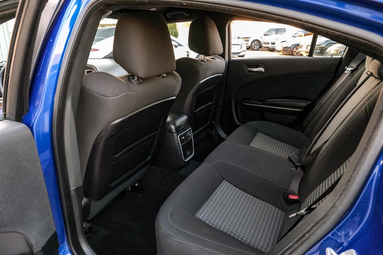 Dodge Charger Vehicle Main Gallery Image 41