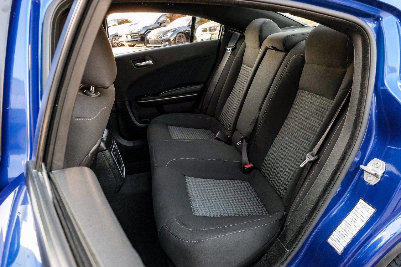 Dodge Charger Vehicle Main Gallery Image 42