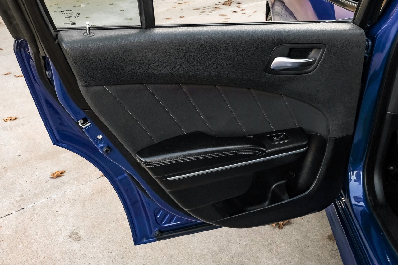 Dodge Charger Vehicle Main Gallery Image 48