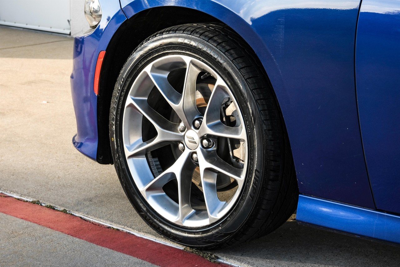 Dodge Charger Vehicle Main Gallery Image 57