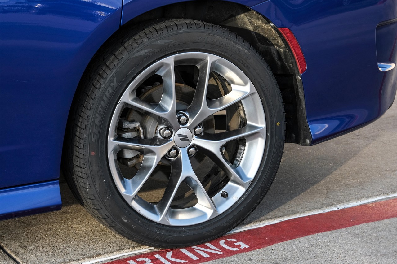 Dodge Charger Vehicle Main Gallery Image 58