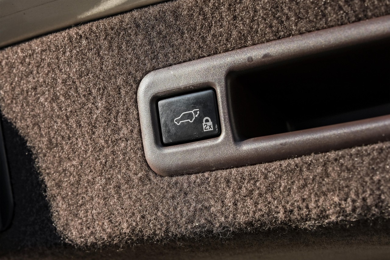 Lexus RX Vehicle Main Gallery Image 56