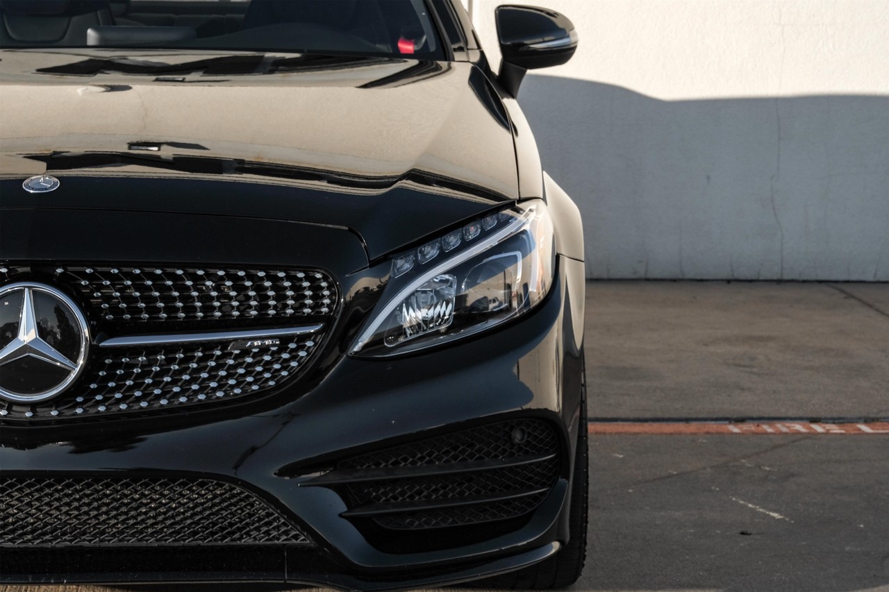 Mercedes-Benz C-Class Vehicle Main Gallery Image 43