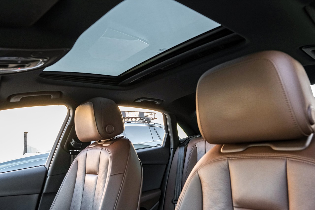 Audi A4 Vehicle Main Gallery Image 05