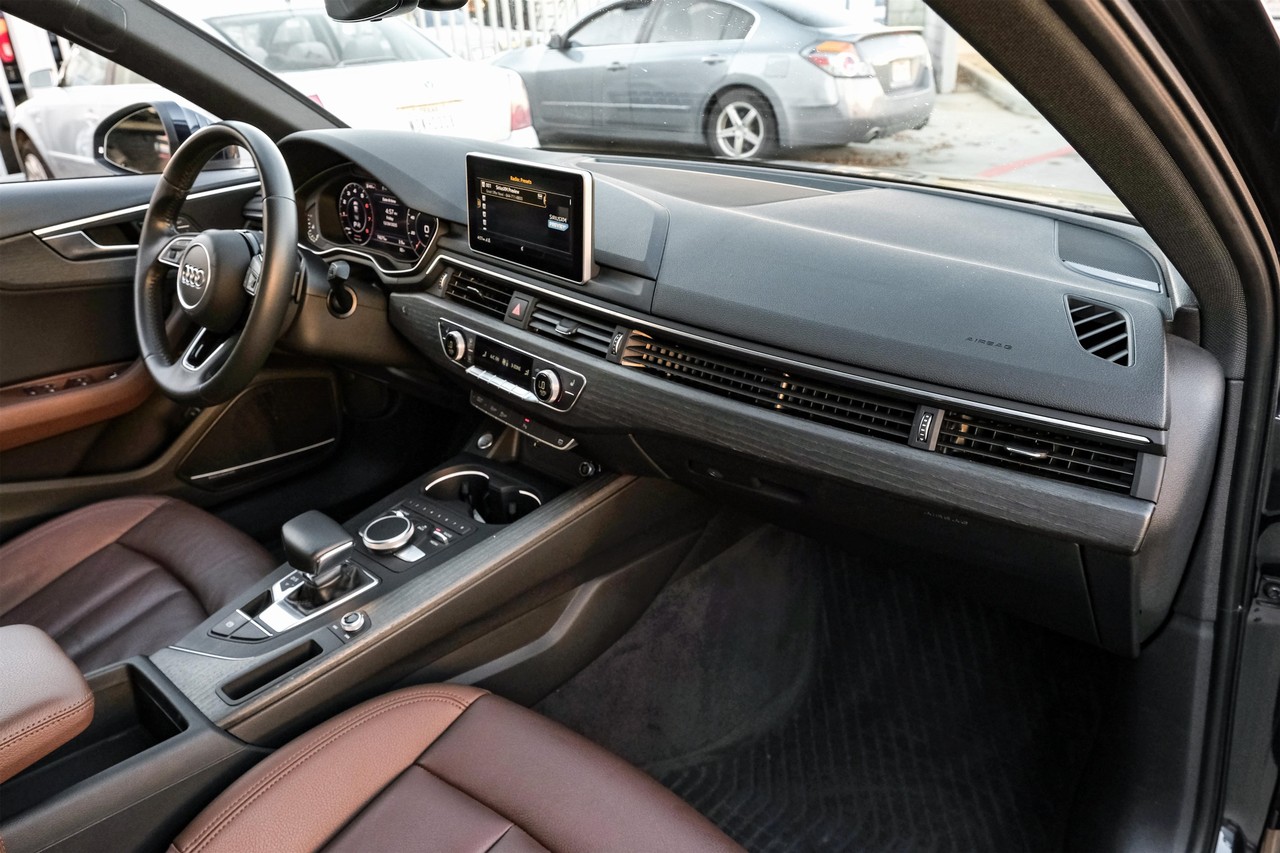 Audi A4 Vehicle Main Gallery Image 11