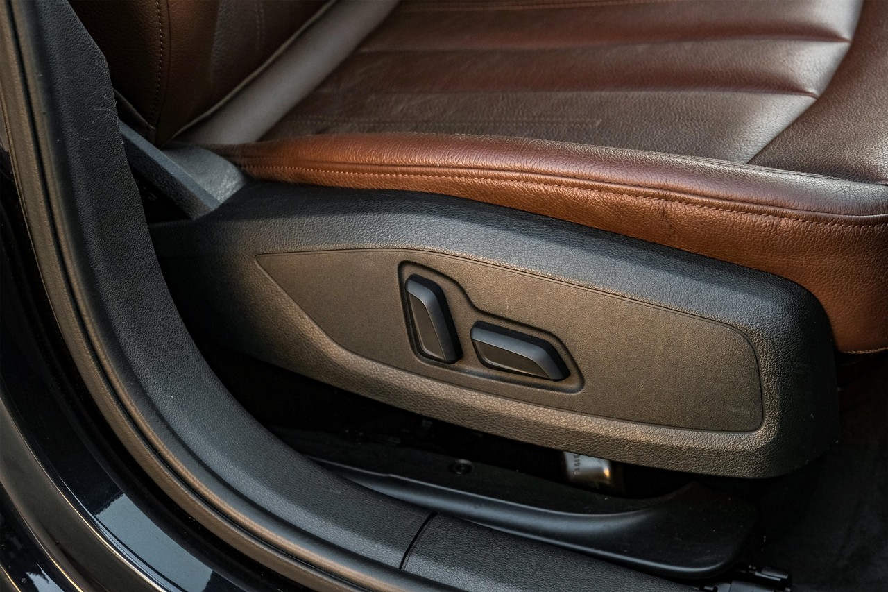 Audi A4 Vehicle Main Gallery Image 35