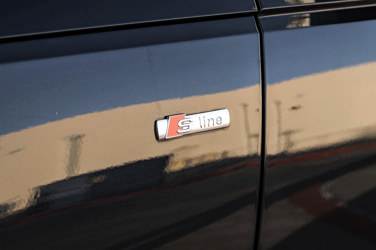 Audi A4 Vehicle Main Gallery Image 51