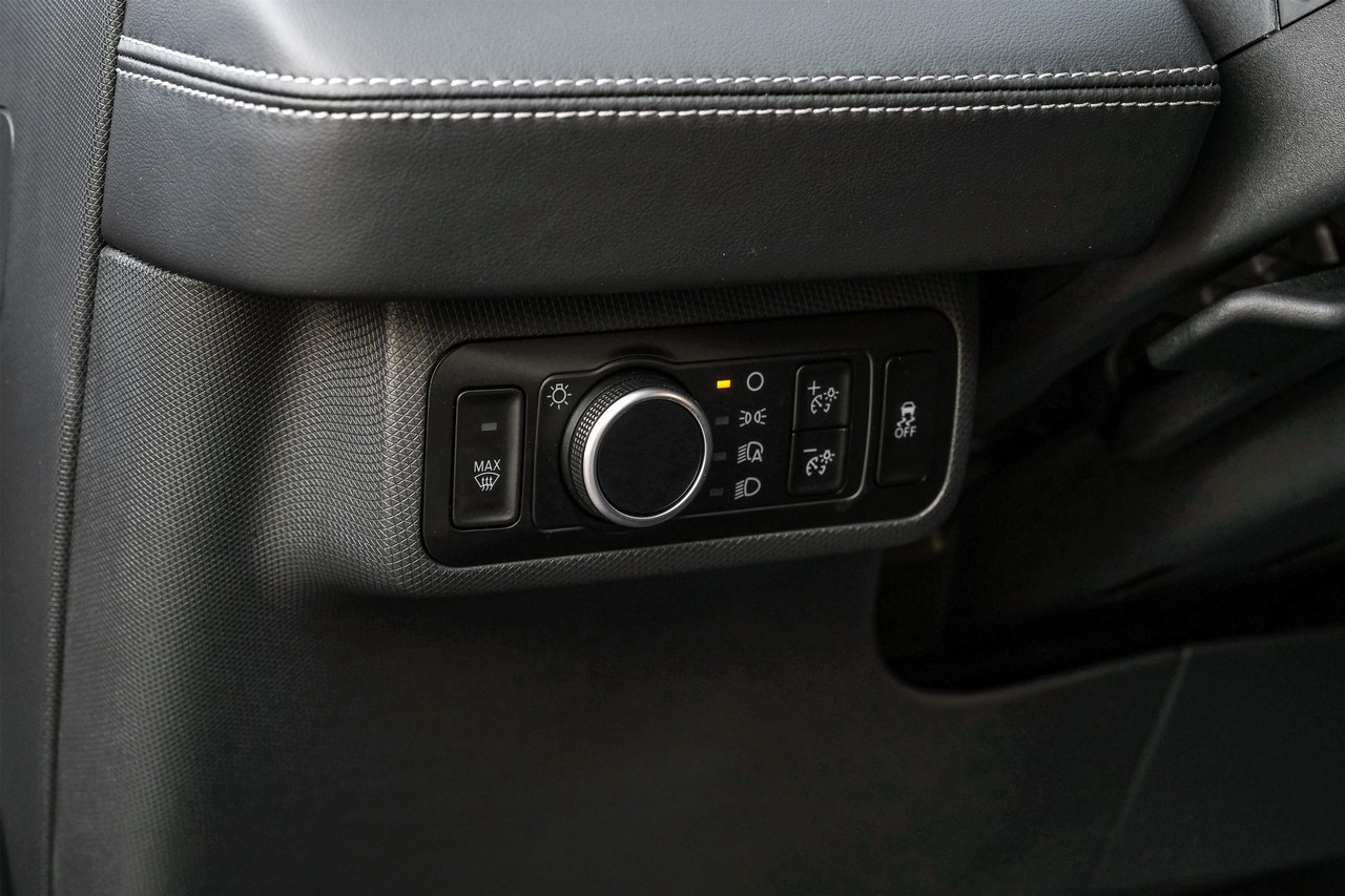 Ford Mustang Mach-E Vehicle Main Gallery Image 28