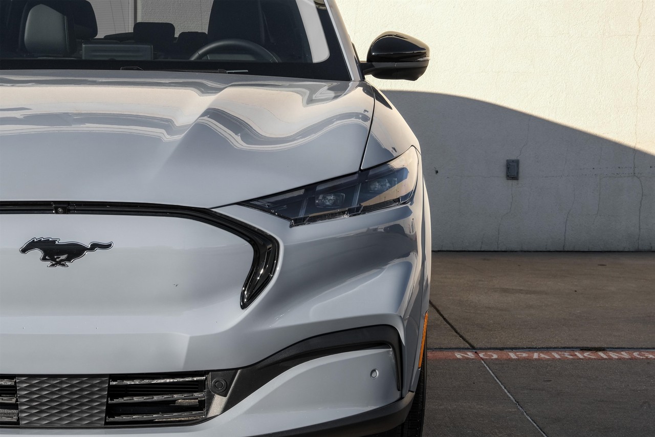 Ford Mustang Mach-E Vehicle Main Gallery Image 55