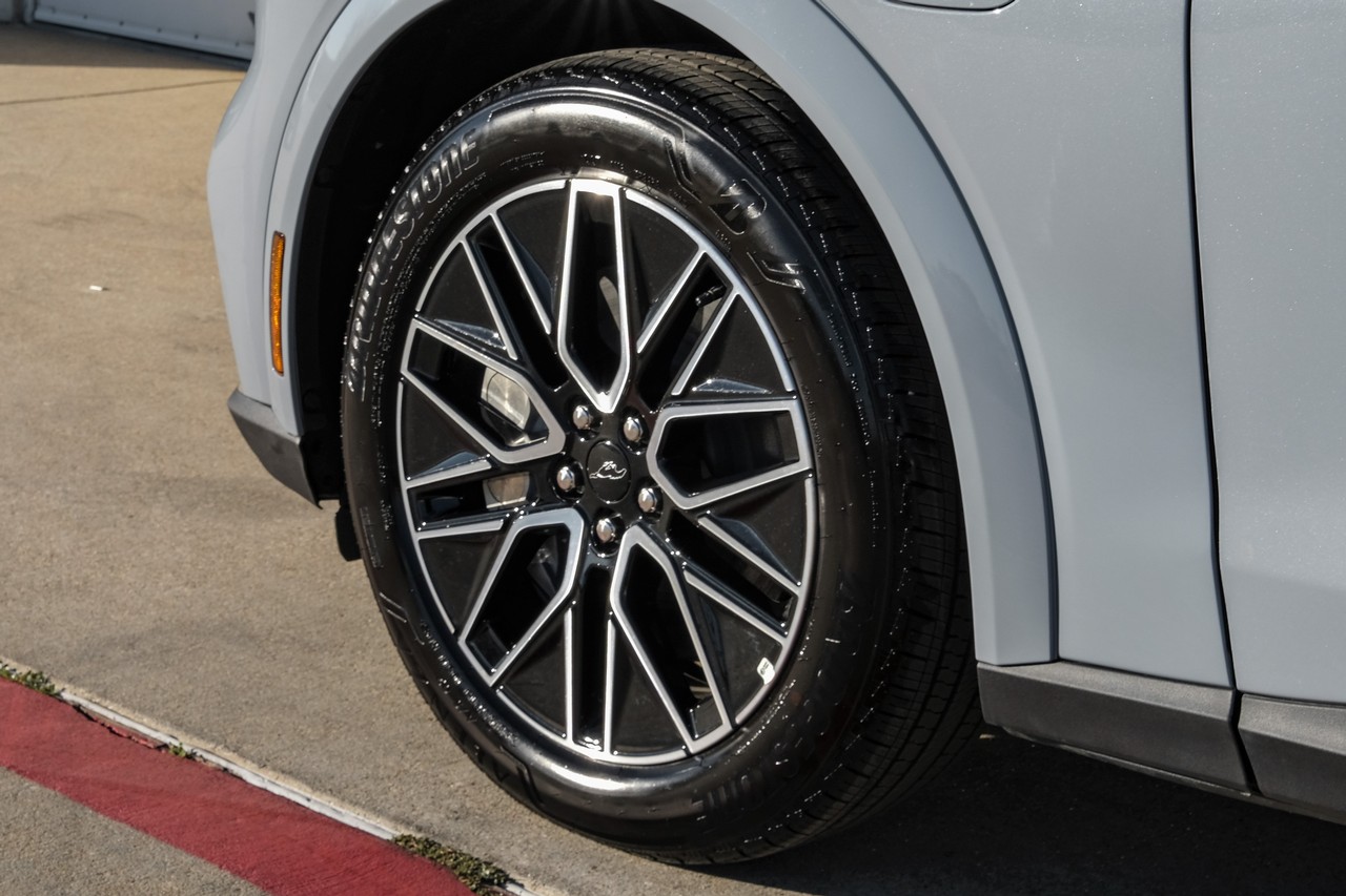 Ford Mustang Mach-E Vehicle Main Gallery Image 63