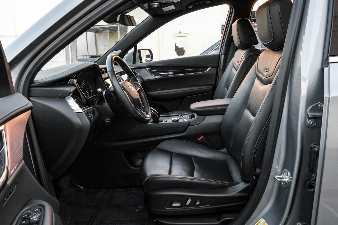 Cadillac XT6 Vehicle Main Gallery Image 04