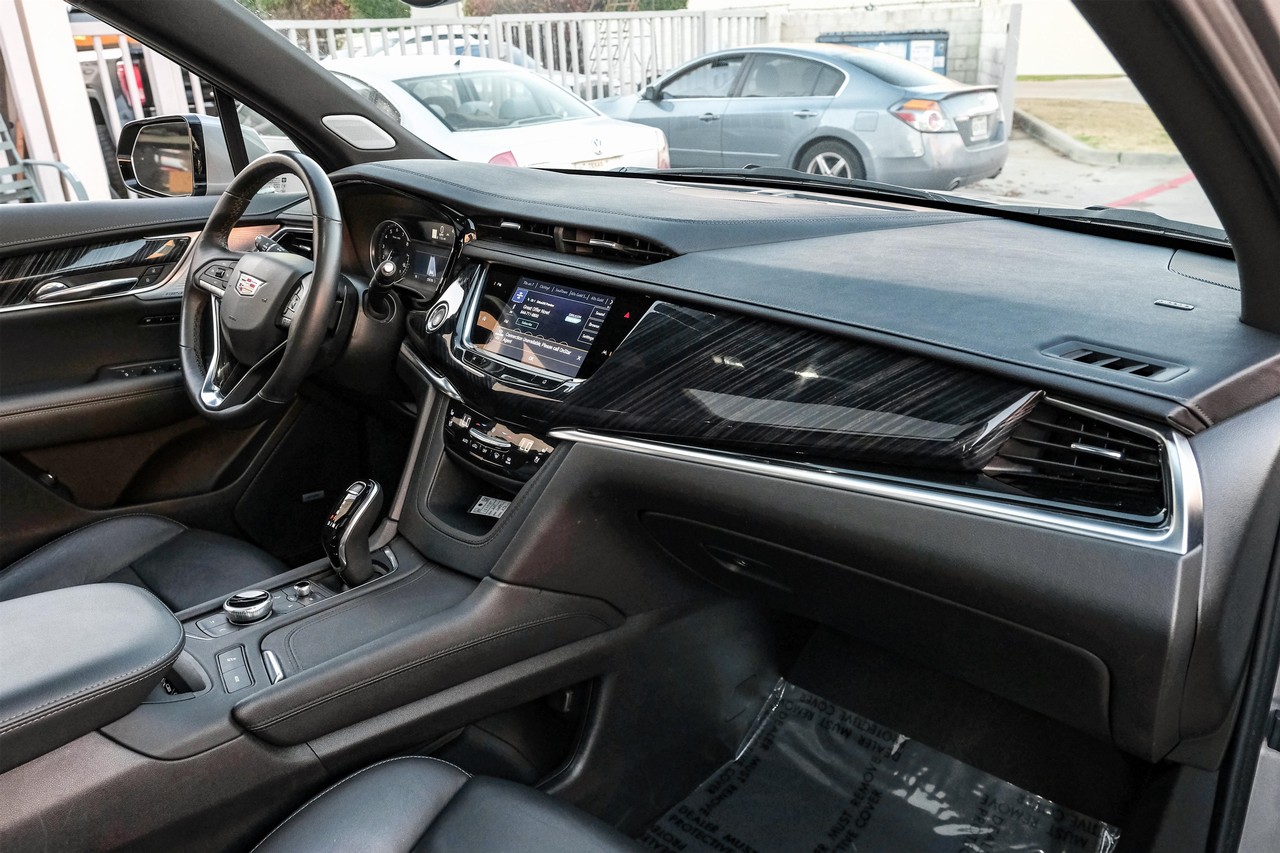 Cadillac XT6 Vehicle Main Gallery Image 12