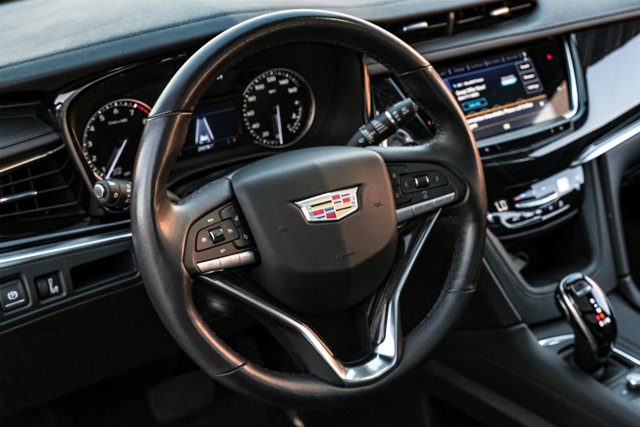 Cadillac XT6 Vehicle Main Gallery Image 14