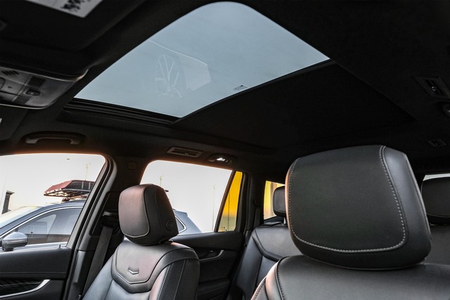 Cadillac XT6 Vehicle Main Gallery Image 05