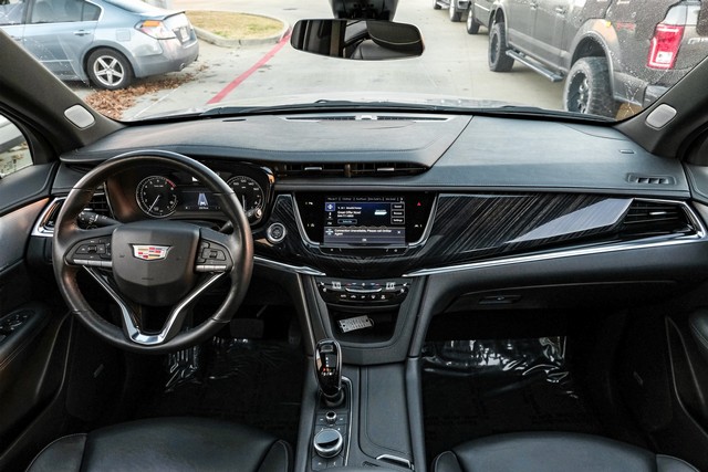 Cadillac XT6 Vehicle Main Gallery Image 13