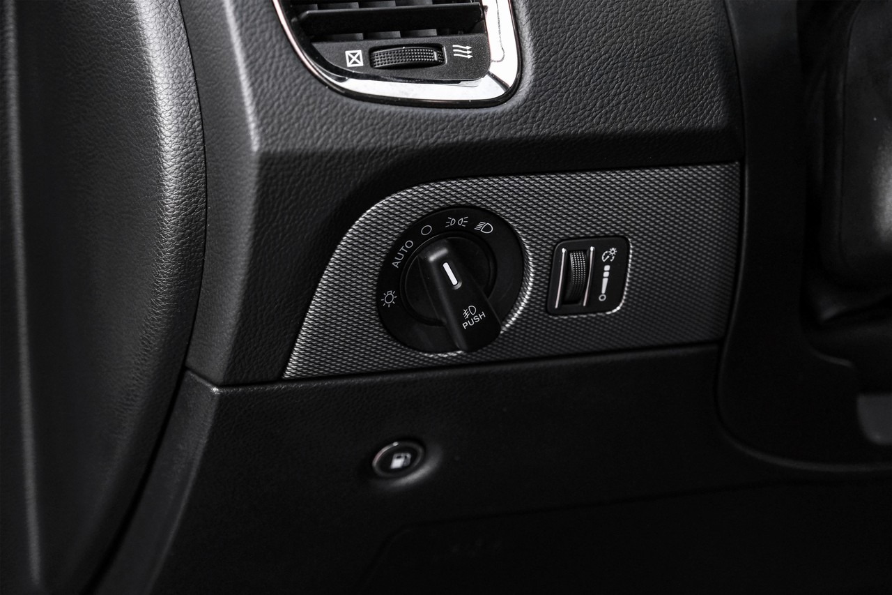 Dodge Durango Vehicle Main Gallery Image 26